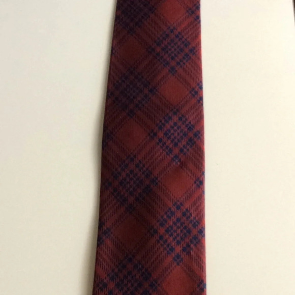 Southern Proper Red & Navy Blue Striped Silk Tie - Picture 7 of 8